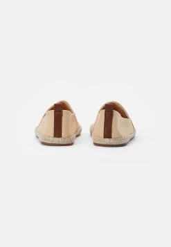 Pier One RENA ESPADRILLE UNISEX - Espadrille - Beige 10 Pier One RENA ESPADRILLE UNISEX - Espadrille - Beige -Pier One 8310eea23d7d45459447954d543b0c0d