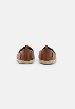 Pier One UNISEX - Espadrille - Brown 10 Pier One UNISEX - Espadrille - Brown -Pier One c87e3fa4120843cda9a914d0e4b77c24