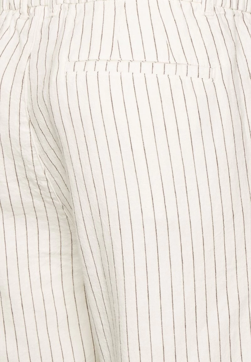 Pier One LINEN BLEND DRAWCORD SHORTS - Shorts - Off-white 5 Pier One LINEN BLEND DRAWCORD SHORTS - Shorts - Off-white – Bild 3